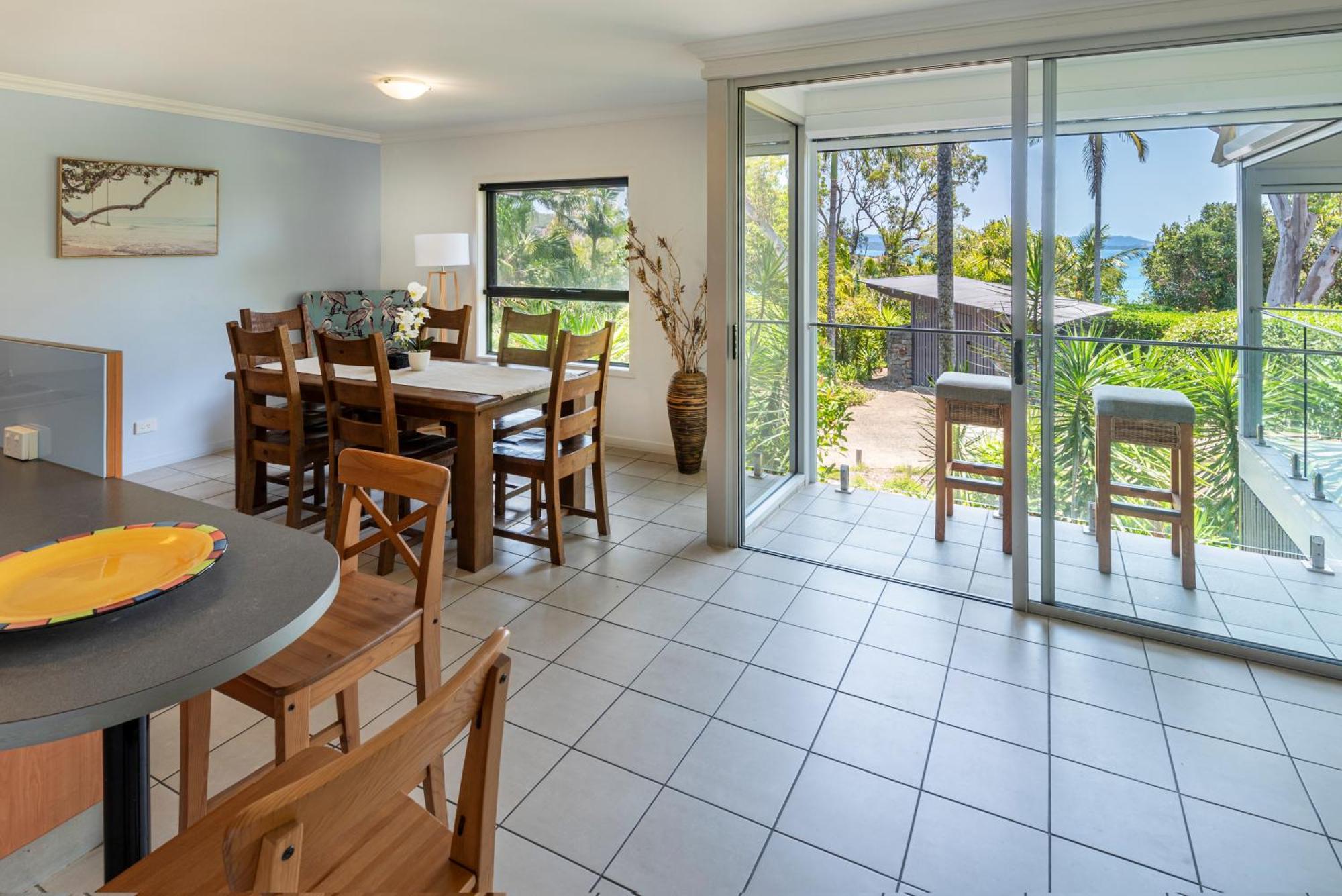Oasis Apartments On Hamilton Island By Hiha Екстериор снимка