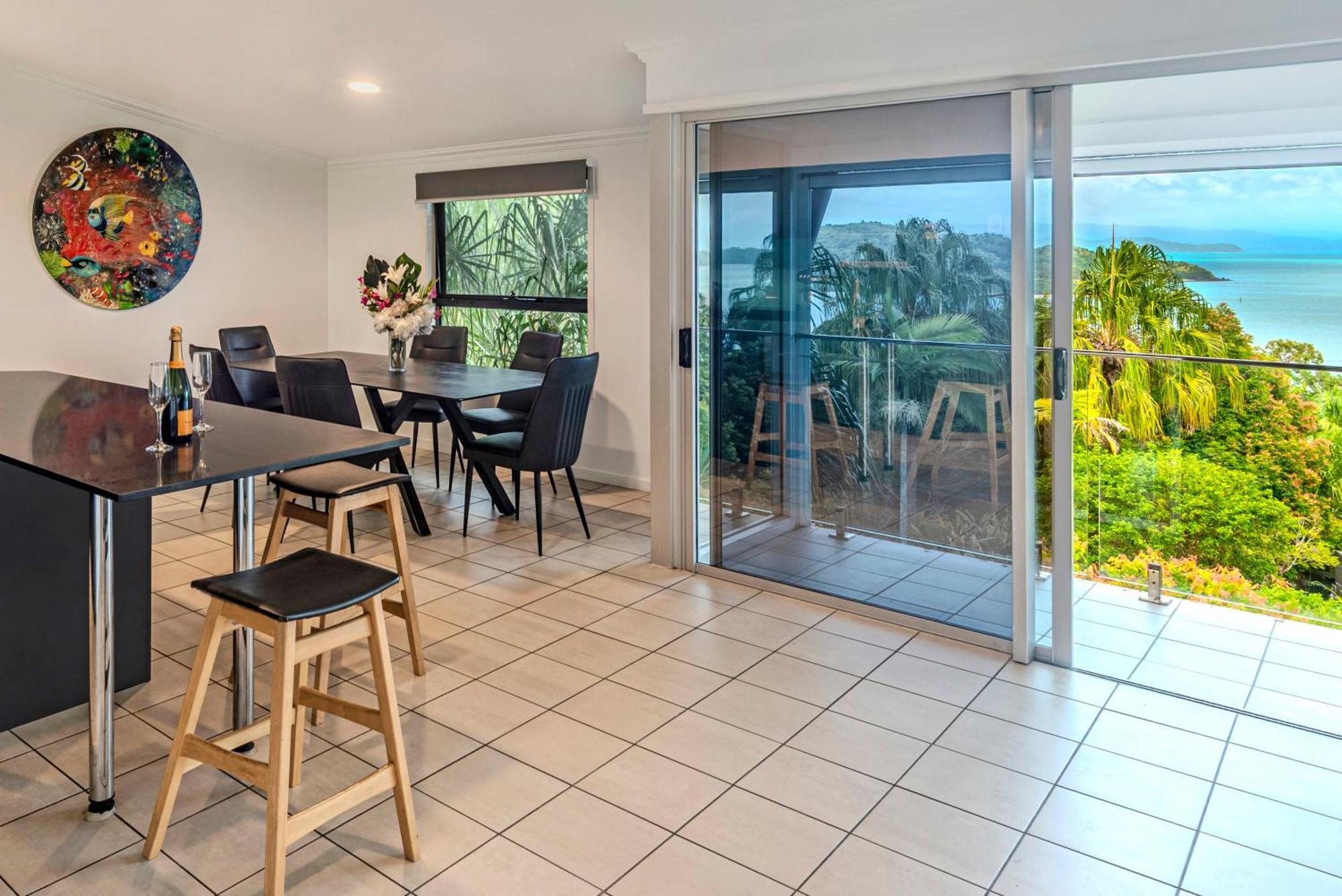 Oasis Apartments On Hamilton Island By Hiha Екстериор снимка