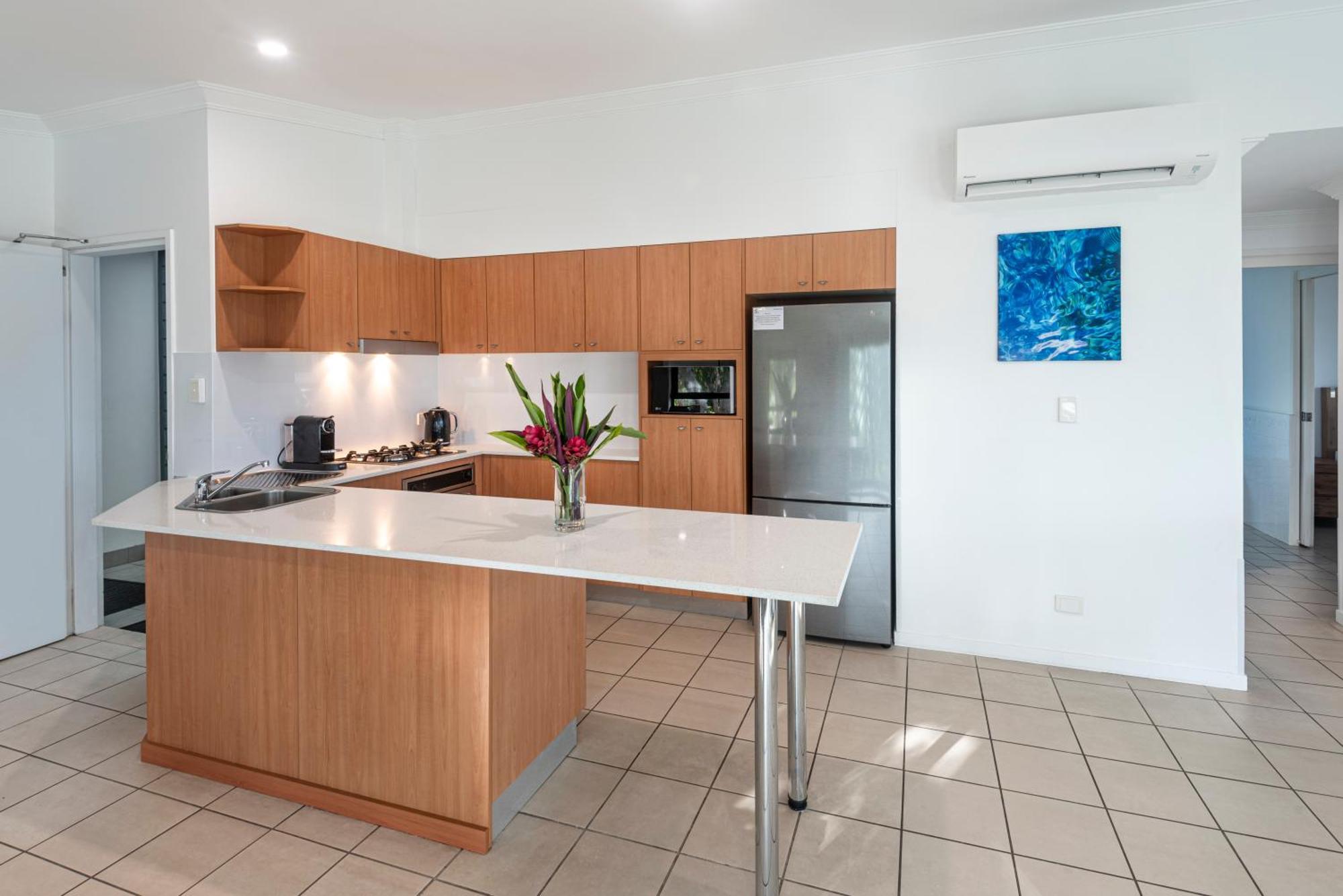 Oasis Apartments On Hamilton Island By Hiha Екстериор снимка