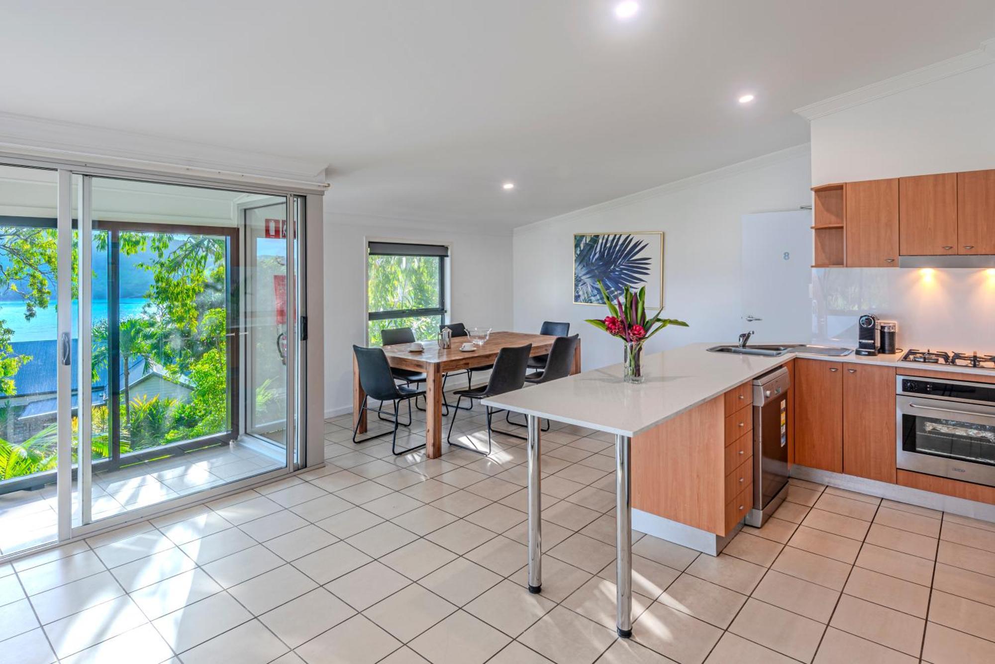Oasis Apartments On Hamilton Island By Hiha Екстериор снимка